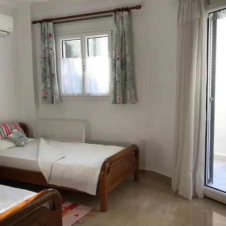Schoenes Familienappartement In Pelekas, Corfu Mit Meerblick Διαμέρισμα *